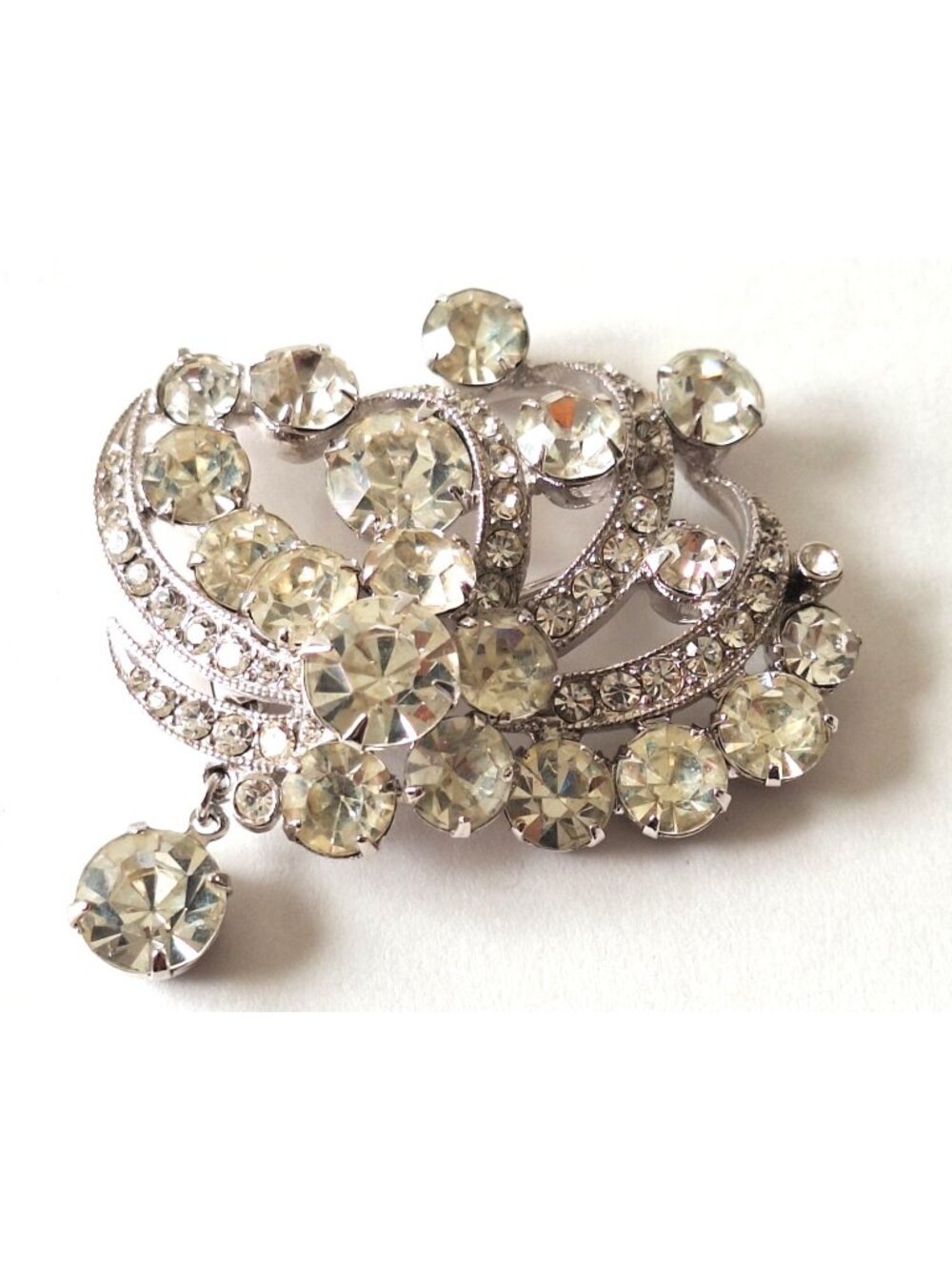 Vintage Signed Eisenberg Clear Rhinestone Ribbon Swirl Dangle Brooch